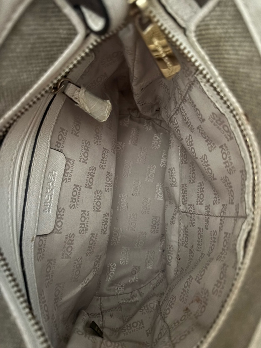 Michael Kors Retired Kingsbury Buckey Canvas/leather Crossbody - Picture 11 of 11